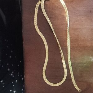 Elegant Gold Necklace